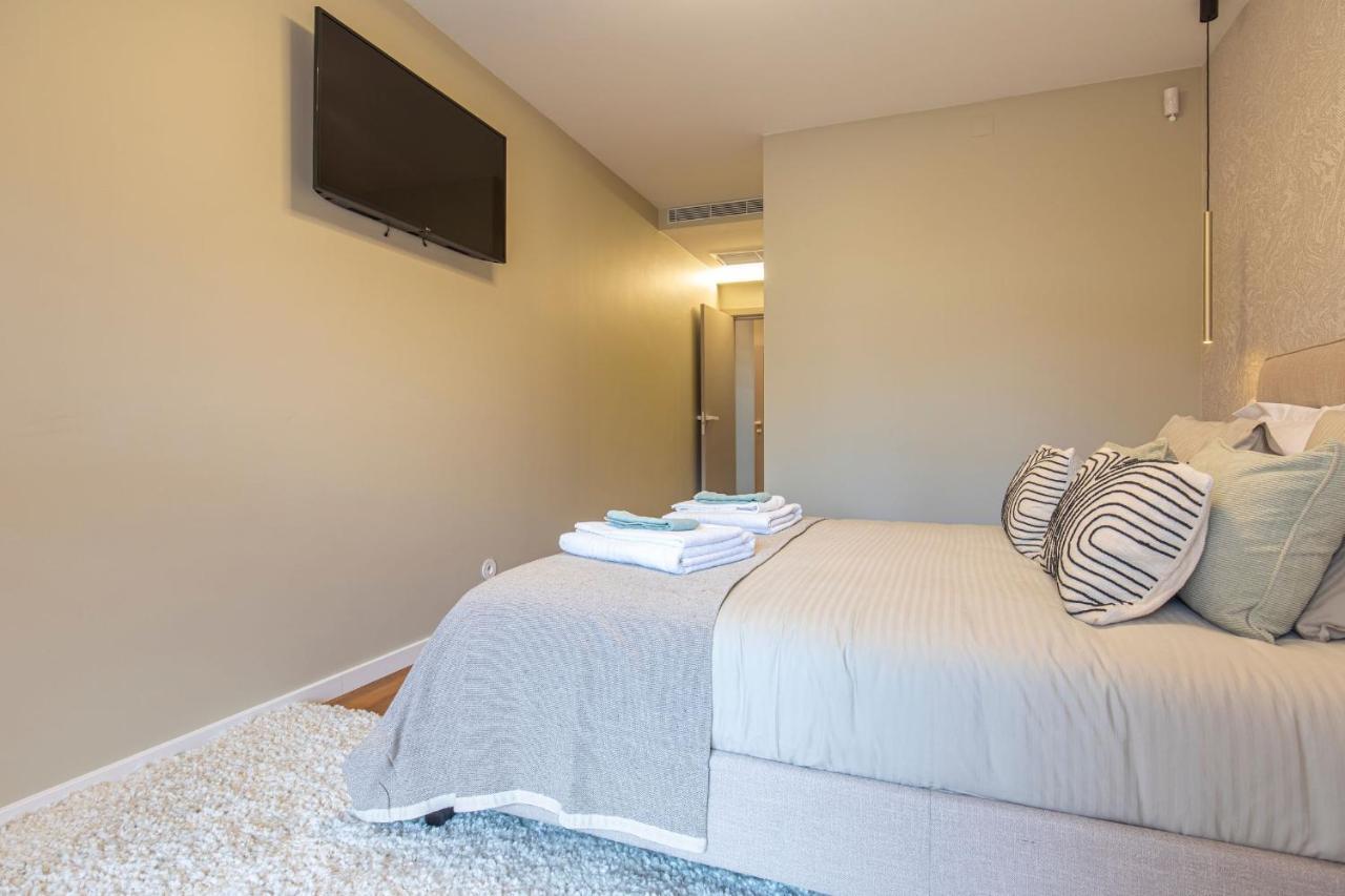 Deluxe 2Bdr Apartment In Carcavelos By Lovelystay Exterior photo