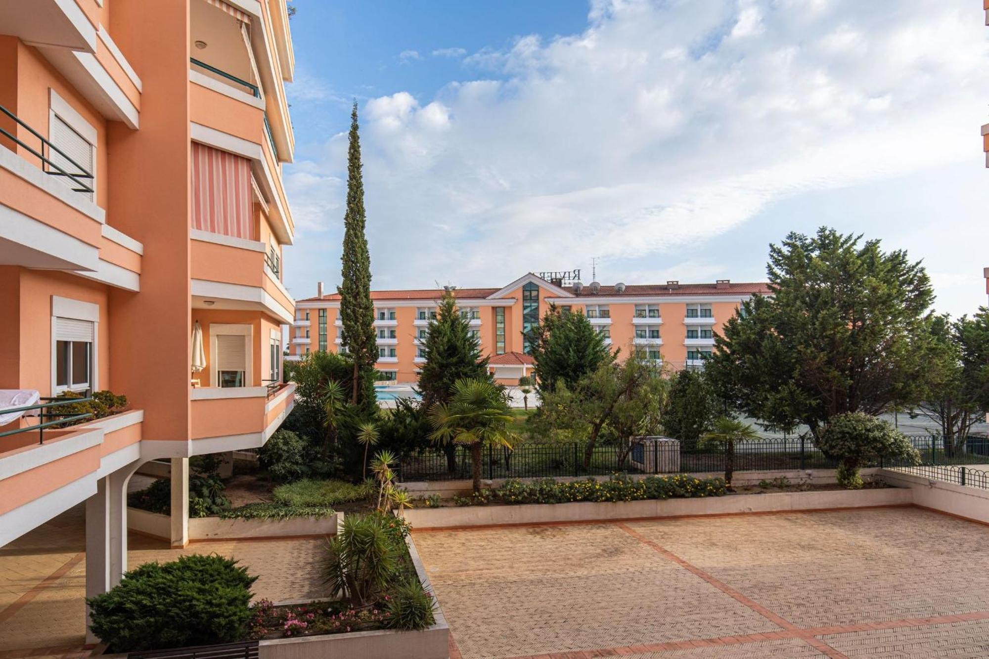 Deluxe 2Bdr Apartment In Carcavelos By Lovelystay Exterior photo